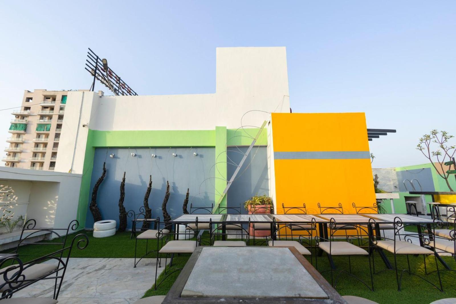 Hotel Sahibs Lighthouse - Swimming Pool Agra  Exterior foto