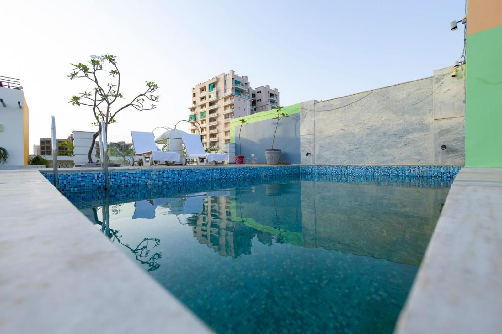 Hotel Sahibs Lighthouse - Swimming Pool Agra  Exterior foto